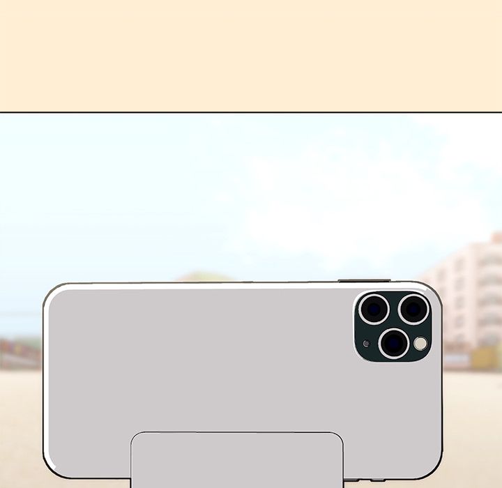 What’s wrong with this family? Chapter 81 - Page 24